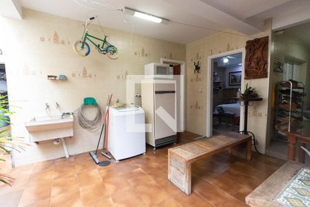 Casa para alugar com 250m², 3 quartos e 3 vagas Casa para alugar com 250m², 3 quartos e 3 vagasÁrea de serviço 2