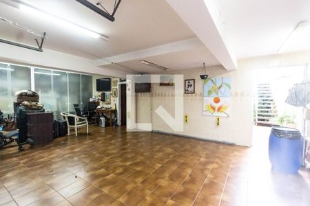 Casa para alugar com 250m², 3 quartos e 3 vagas Casa para alugar com 250m², 3 quartos e 3 vagasGaragem