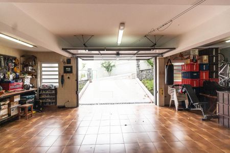 Casa para alugar com 250m², 3 quartos e 3 vagas Casa para alugar com 250m², 3 quartos e 3 vagasGaragem