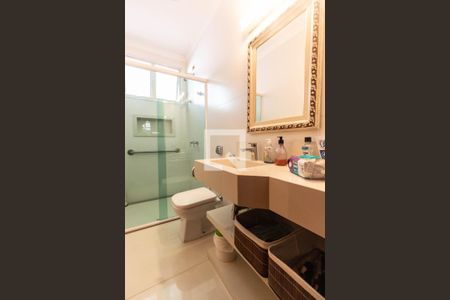 Casa para alugar com 250m², 3 quartos e 3 vagas Casa para alugar com 250m², 3 quartos e 3 vagasBanheiro