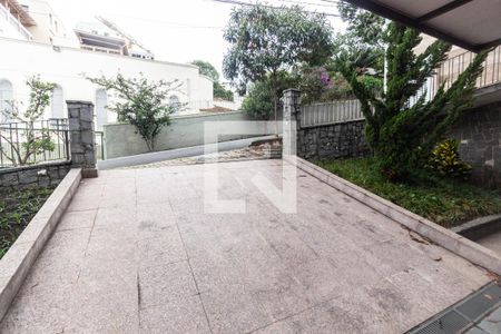 Casa para alugar com 250m², 3 quartos e 3 vagas Casa para alugar com 250m², 3 quartos e 3 vagasGaragem