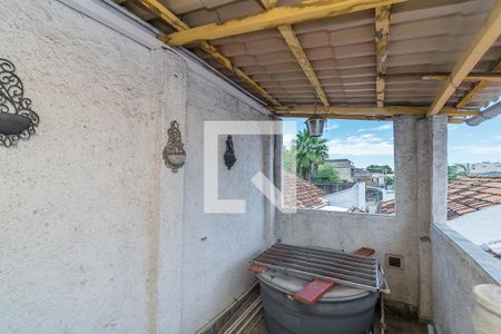 Casa à venda com 200m², 4 quartos e 3 vagasPiscina
