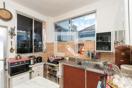 Casa à venda com 200m², 4 quartos e 3 vagasCozinha