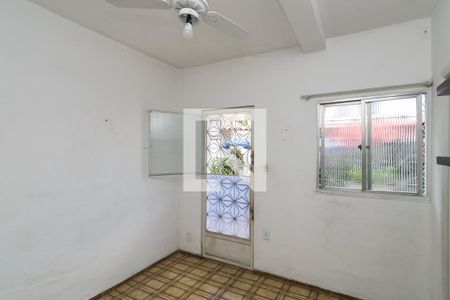 Casa à venda com 200m², 4 quartos e 3 vagasCasa dos fundos - Sala