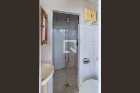Casa à venda com 200m², 4 quartos e 3 vagasBanheiro da piscina