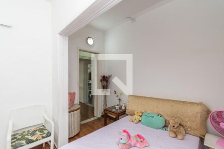 Casa à venda com 200m², 4 quartos e 3 vagasQuarto 2 Suíte 