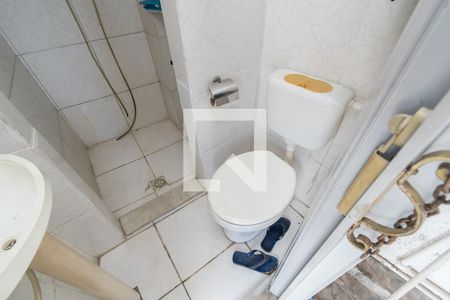 Casa à venda com 200m², 4 quartos e 3 vagasBanheiro da piscina