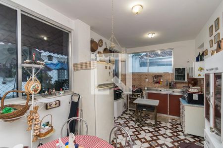 Casa à venda com 200m², 4 quartos e 3 vagasCozinha