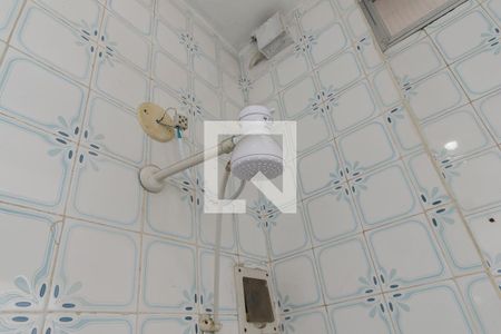 Casa à venda com 200m², 4 quartos e 3 vagasCasa dos fundos - Banheiro