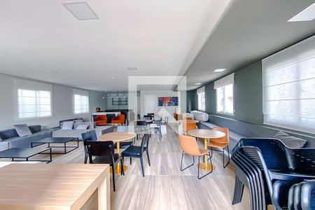 Apartamento para alugar com 37m², 2 quartos e sem vagaÁrea comum - Salão de festas