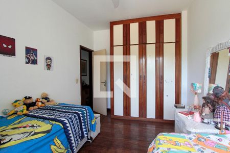 Apartamento à venda com 216m², 4 quartos e 3 vagasQuarto 2