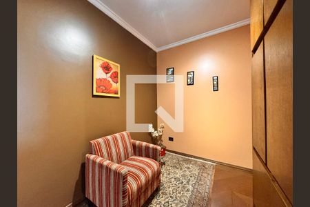 Casa para alugar com 309m², 3 quartos e 4 vagasHall entre os quartos 