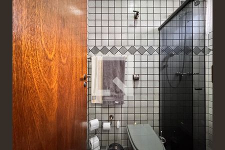 Casa para alugar com 309m², 3 quartos e 4 vagasBanheiro da suíte 