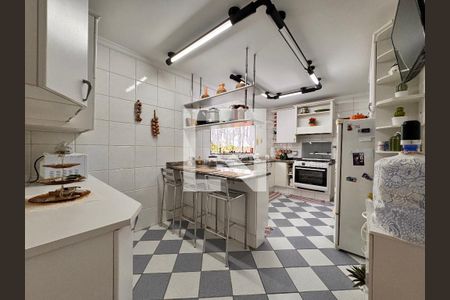 Casa para alugar com 309m², 3 quartos e 4 vagasCozinha 