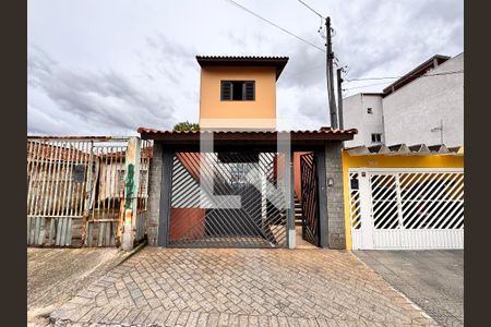 Casa para alugar com 309m², 3 quartos e 4 vagasFachada