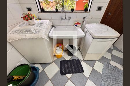 Casa para alugar com 309m², 3 quartos e 4 vagasLavanderia