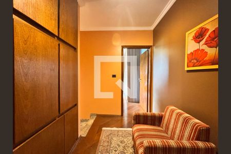 Casa para alugar com 309m², 3 quartos e 4 vagasHall entre os quartos 