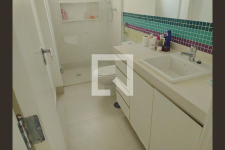 Apartamento à venda com 167m², 4 quartos e 3 vagasBanheiro