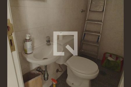 Apartamento à venda com 167m², 4 quartos e 3 vagasBanheiro de Serviço