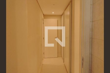 Apartamento à venda com 167m², 4 quartos e 3 vagasCorredor