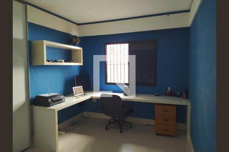 Apartamento à venda com 167m², 4 quartos e 3 vagasQuarto 2