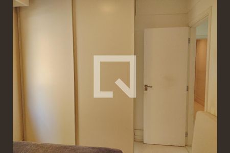 Apartamento à venda com 167m², 4 quartos e 3 vagasQuarto