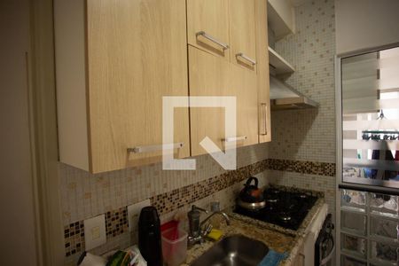 Apartamento à venda com 58m², 2 quartos e 1 vaga Apartamento à venda com 58m², 2 quartos e 1 vagaBANHEIRO