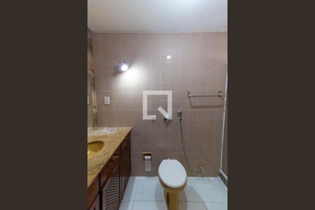 Apartamento à venda com 183m², 3 quartos e 1 vagaBanheiro da Suíte