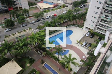 Apartamento à venda com 71m², 3 quartos e 1 vaga Apartamento à venda com 71m², 3 quartos e 1 vagaÁrea comum - Piscina