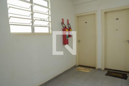 Apartamento para alugar com 47m², 2 quartos e 1 vaga Apartamento para alugar com 47m², 2 quartos e 1 vagaÁrea comum-Hall do andar