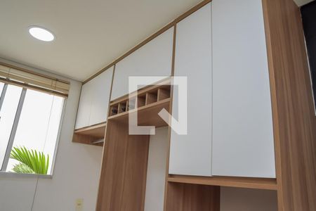 Apartamento para alugar com 47m², 2 quartos e 1 vaga Apartamento para alugar com 47m², 2 quartos e 1 vagaDetalhe Cozinha Armários