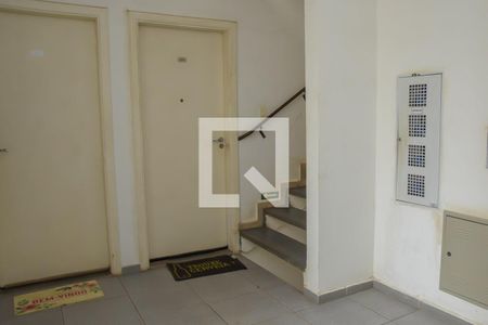 Apartamento para alugar com 47m², 2 quartos e 1 vaga Apartamento para alugar com 47m², 2 quartos e 1 vagaÁrea comum-Hall do andar