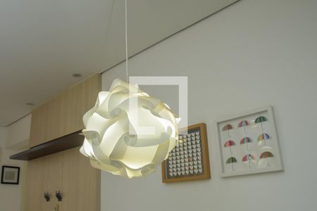 Apartamento para alugar com 47m², 2 quartos e 1 vaga Apartamento para alugar com 47m², 2 quartos e 1 vagaDetalhe Sala-Luminária