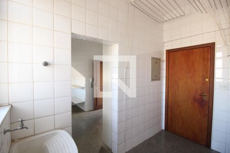 Apartamento à venda com 230m², 4 quartos e 3 vagasÁrea de serviço 