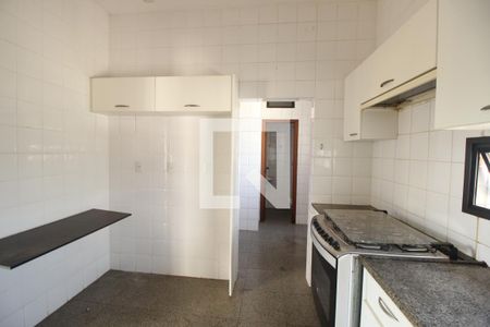 Apartamento à venda com 230m², 4 quartos e 3 vagasCozinha 