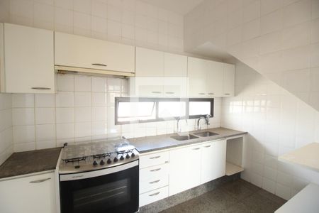 Apartamento à venda com 230m², 4 quartos e 3 vagasCozinha 