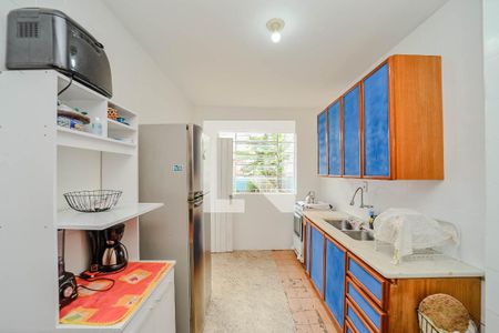 Casa à venda com 150m², 3 quartos e 2 vagas Casa à venda com 150m², 3 quartos e 2 vagasCozinha