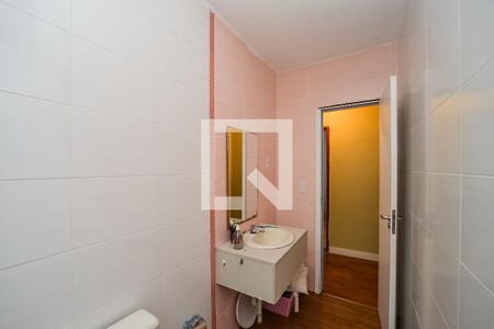 Casa à venda com 150m², 3 quartos e 2 vagas Casa à venda com 150m², 3 quartos e 2 vagasBanheiro Social