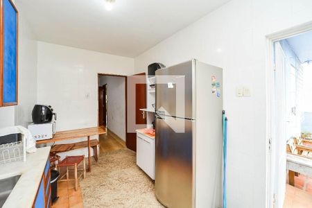 Casa à venda com 150m², 3 quartos e 2 vagas Casa à venda com 150m², 3 quartos e 2 vagasCozinha