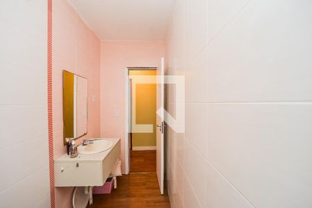 Casa à venda com 150m², 3 quartos e 2 vagas Casa à venda com 150m², 3 quartos e 2 vagasBanheiro Social