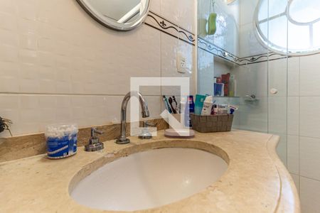 Apartamento à venda com 167m², 3 quartos e 1 vaga Apartamento à venda com 167m², 3 quartos e 1 vagaBanheiro