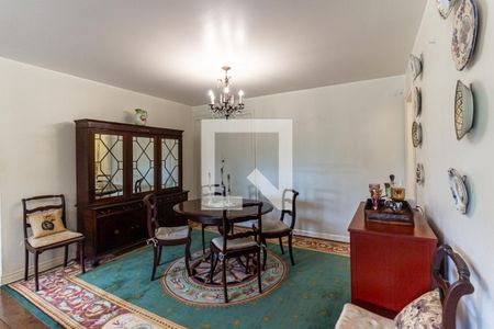 Apartamento à venda com 167m², 3 quartos e 1 vaga Apartamento à venda com 167m², 3 quartos e 1 vagaSala de Jantar