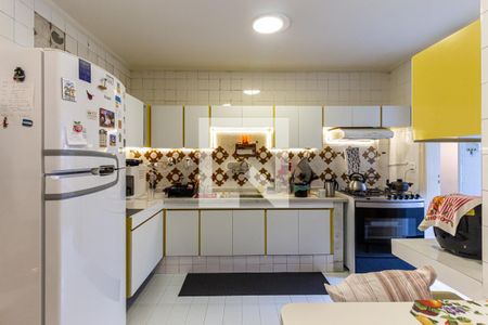 Apartamento à venda com 167m², 3 quartos e 1 vaga Apartamento à venda com 167m², 3 quartos e 1 vagaCozinha