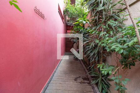 Casa à venda com 500m², 4 quartos e 4 vagasCorredor