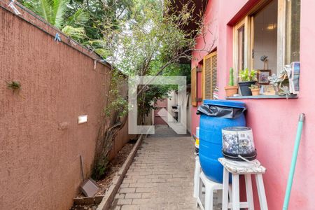 Casa à venda com 500m², 4 quartos e 4 vagasCorredor