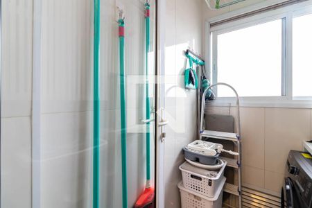 Apartamento à venda com 64m², 2 quartos e 1 vagaÁrea de Serviço