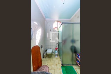 Casa à venda com 170m², 5 quartos e 4 vagas Casa à venda com 170m², 5 quartos e 4 vagasBanheiro Social 1