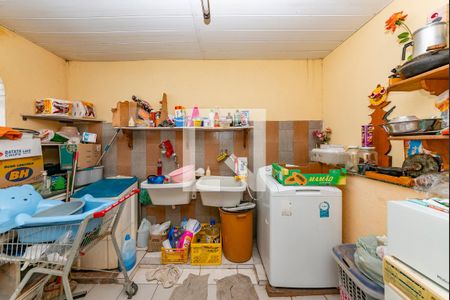 Casa à venda com 170m², 5 quartos e 4 vagas Casa à venda com 170m², 5 quartos e 4 vagasÁrea de Serviço