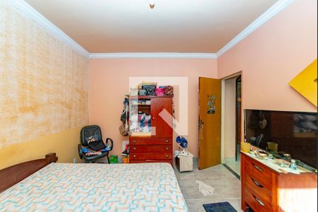 Casa à venda com 170m², 5 quartos e 4 vagas Casa à venda com 170m², 5 quartos e 4 vagasQuarto 2