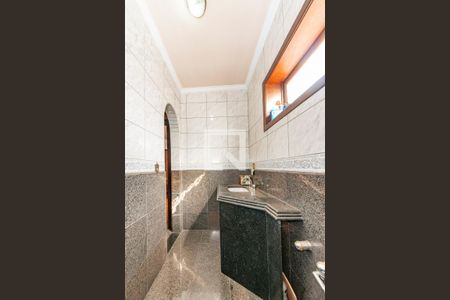 Casa à venda com 170m², 5 quartos e 4 vagas Casa à venda com 170m², 5 quartos e 4 vagasBanheiro da Suíte